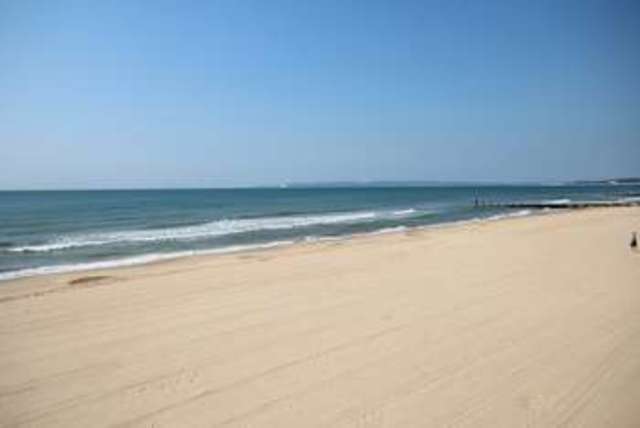  Image of 3 bedroom Chalet for sale in Broadway Southbourne Bournemouth BH6 at Broadway Hengistbury Head Bournemouth, BH6 4EF