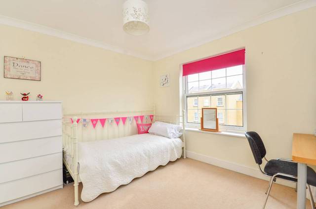  Image of 4 bedroom Detached house to rent in Brockwell Avenue Park Langley Beckenham BR3 at Brockwell Avenue  Beckenham, BR3 3GE