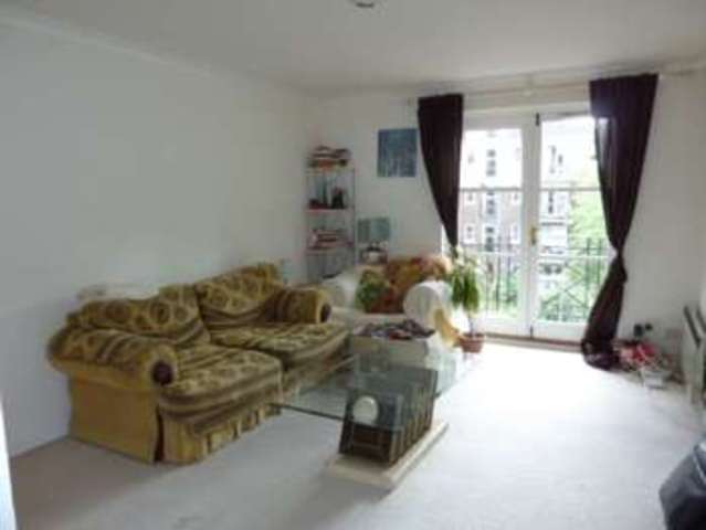  Image of Studio flat for sale in Brompton Park Crescent London SW6 at Brompton Park Crescent Fulham London, SW6 1SP