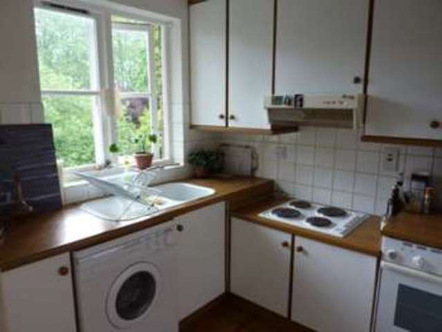  Image of Studio flat for sale in Brompton Park Crescent London SW6 at Brompton Park Crescent Fulham London, SW6 1SP