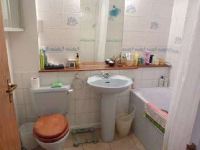  Image of Studio flat for sale in Brompton Park Crescent London SW6 at Brompton Park Crescent Fulham London, SW6 1SP