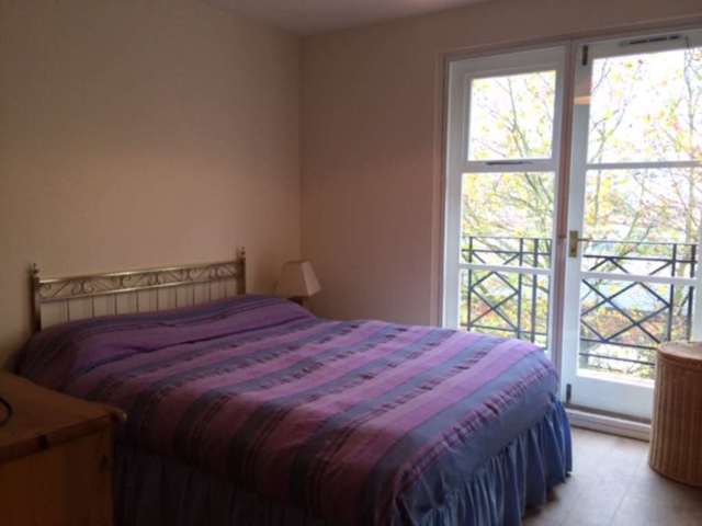  Image of 2 bedroom Apartment to rent in Brompton Park Crescent London SW6 at Brompton Park Crescent Fulham London, SW6 1SY