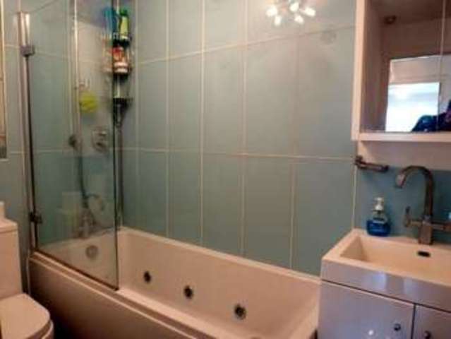  Image of 2 bedroom Apartment for sale in Brompton Park Crescent London SW6 at Brompton Park Crescent Fulham London, SW6 1SE