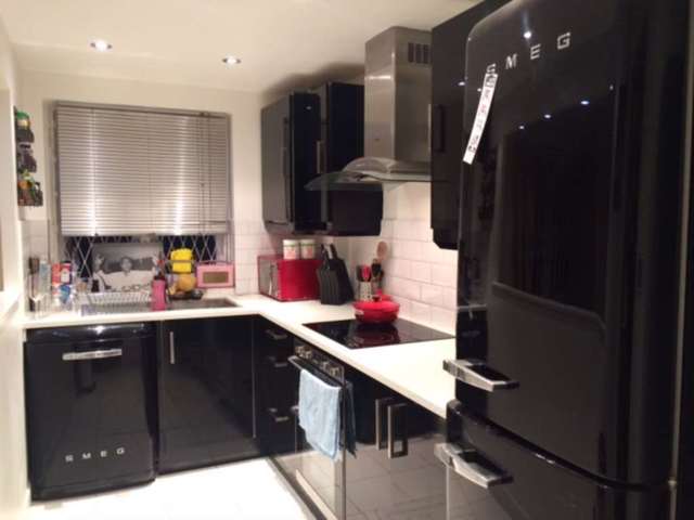  Image of 1 bedroom Apartment to rent in Brompton Park Crescent London SW6 at Brompton Park Crescent Fulham London, SW6 1SN