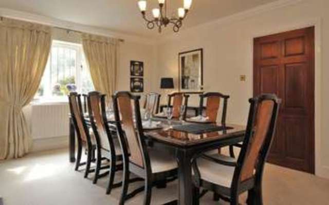  Image of 5 bedroom Detached house for sale in Bromwich Lane Hagley Stourbridge DY9 at 34 Bromwich Lane  Stourbridge, DY9 0QZ