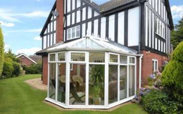  Image of 5 bedroom Detached house for sale in Bromwich Lane Hagley Stourbridge DY9 at 34 Bromwich Lane  Stourbridge, DY9 0QZ