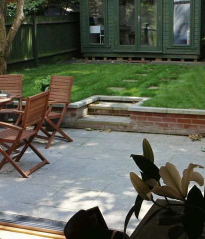  Image of 2 bedroom Flat to rent in Brondesbury Villas London NW6 at Brondesbury Villas  London, NW6 6AG