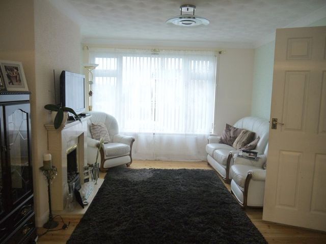  Image of 3 bedroom Semi-Detached house to rent in Brook Road Fair Oak Eastleigh SO50 at Brook Road Fair Oak Eastleigh, SO50 7BA