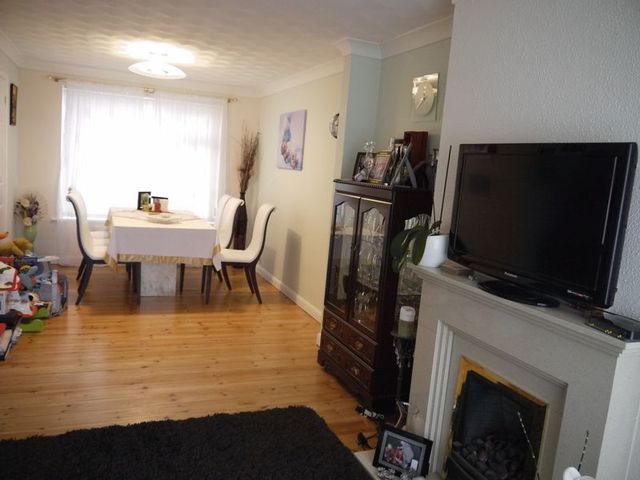  Image of 3 bedroom Semi-Detached house to rent in Brook Road Fair Oak Eastleigh SO50 at Brook Road Fair Oak Eastleigh, SO50 7BA