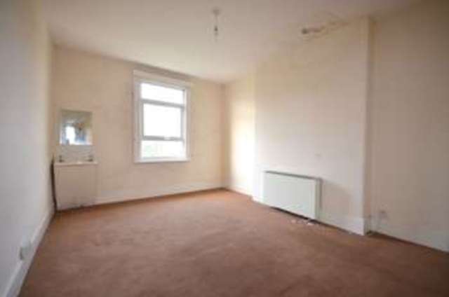  Image of 2 bedroom Flat for sale in Brookdale Terrace Dawlish EX7 at Brookdale Terrace  Dawlish, EX7 9PF