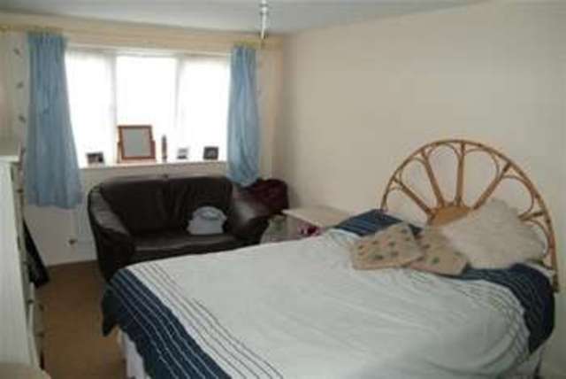  Image of 2 bedroom Flat to rent in Brookfield Court Alcester Road Stratford-upon-Avon CV37 at Stratford Upon Avon, CV37 9DE