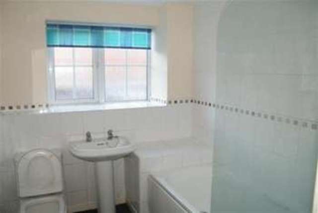  Image of 2 bedroom Flat to rent in Brookfield Court Alcester Road Stratford-upon-Avon CV37 at Stratford Upon Avon, CV37 9DE