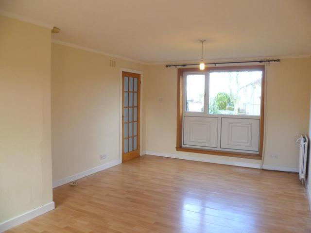  Image of 2 bedroom Flat to rent in Broom Road Glenrothes KY6 at Glenrothes Fife Fife, KY6 2BE