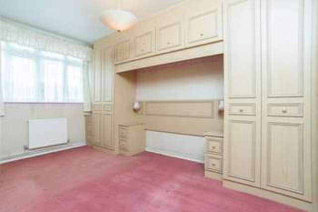  Image of 3 bedroom Flat for sale in Broomfield Street London E14 at London, E14 6BQ
