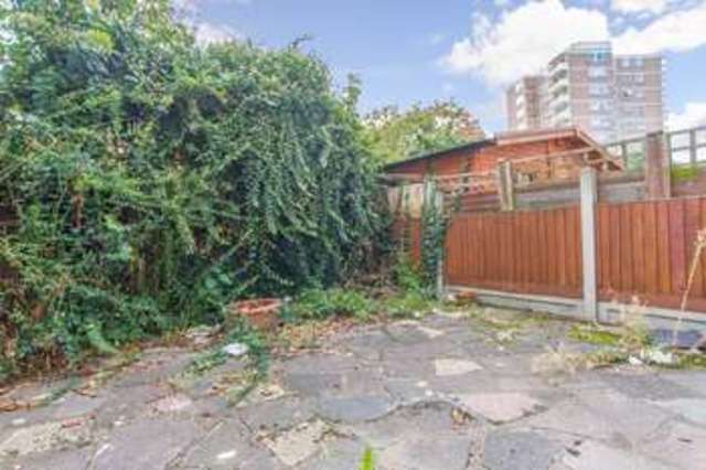 Image of 3 bedroom Flat for sale in Broomfield Street London E14 at London, E14 6BQ