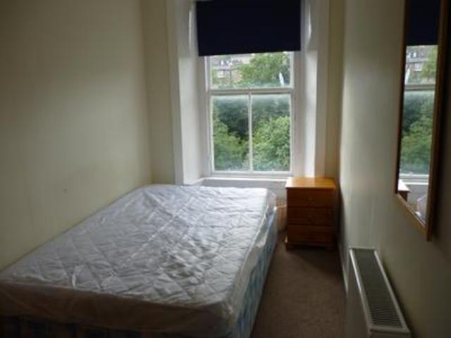  Image of 4 bedroom Flat to rent in Broughton Place Edinburgh EH1 at Edinburgh  Edinburgh, EH1 3RW