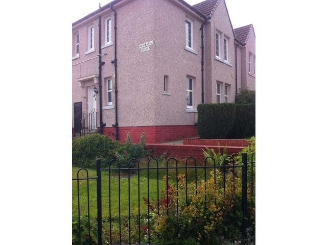  Image of 2 bedroom Flat to rent in Brown Street Carluke ML8 at Carluke South Lanarkshire South Lanarkshire, ML8 5DS