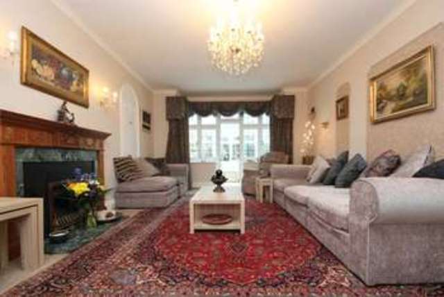 Image of 5 bedroom Property for sale in Browning Avenue Pokesdown Bournemouth BH5 at Browning Avenue Boscombe Manor Bournemouth, BH5 1NS