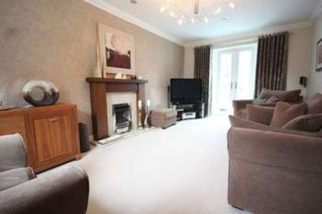  Image of 3 bedroom Detached house for sale in Browning Close Stratford-upon-Avon CV37 at Browning Close  Stratford upon Avon, CV37 7PF