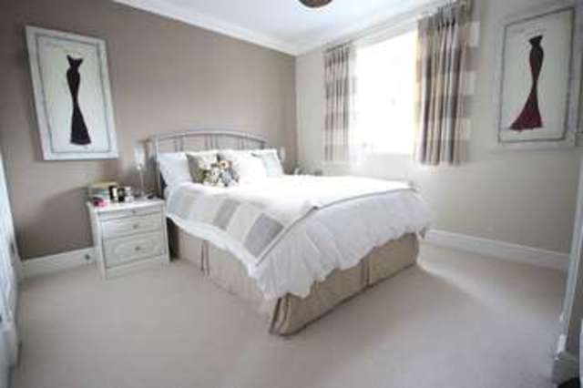  Image of 3 bedroom Detached house for sale in Browning Close Stratford-upon-Avon CV37 at Browning Close  Stratford upon Avon, CV37 7PF
