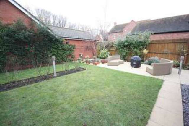  Image of 3 bedroom Detached house for sale in Browning Close Stratford-upon-Avon CV37 at Browning Close  Stratford upon Avon, CV37 7PF