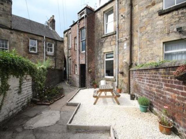  Image of 1 bedroom Flat to rent in Bruce Street Stirling FK8 at Stirling  Stirling, FK8 1PB