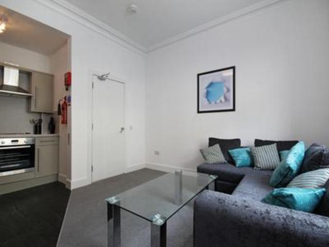  Image of 1 bedroom Flat to rent in Bruce Street Stirling FK8 at Stirling  Stirling, FK8 1PB