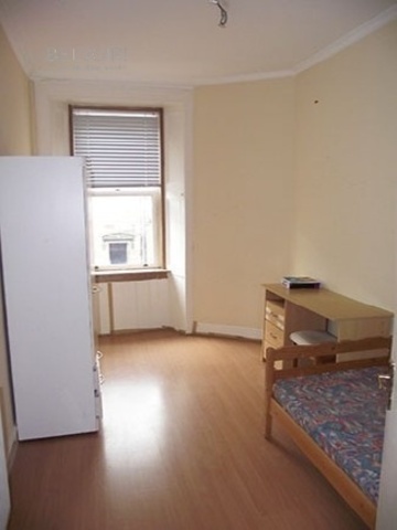  Image of 2 bedroom Flat to rent in Bruce Street Stirling FK8 at Stirling Town Stirling Stirling, FK8 1PB