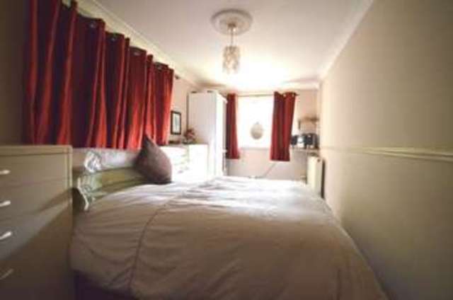  Image of 4 bedroom Detached house for sale in Brunel Road Starcross Exeter EX6 at Brunel Road  Exminster, EX6 8QJ