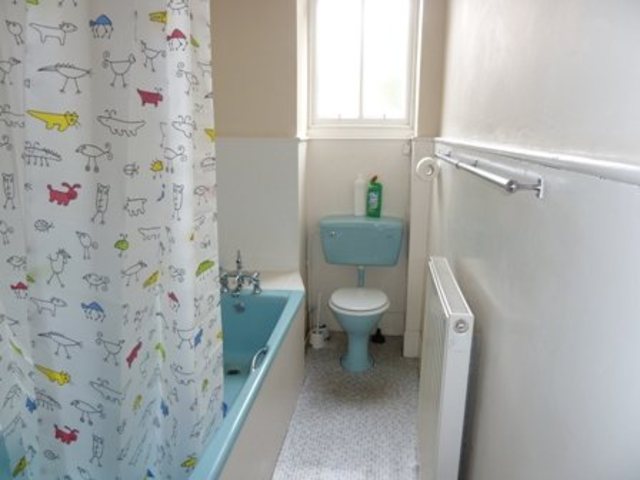  Image of 4 bedroom Flat to rent in Bruntsfield Gardens Edinburgh EH10 at Bruntsfield Edinburgh Edinburgh, EH10 4EA