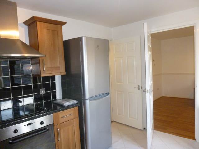  Image of 3 bedroom Flat to rent in Buchanan Street Edinburgh EH6 at Leith Walk Edinburgh Edinburgh, EH6 8SN