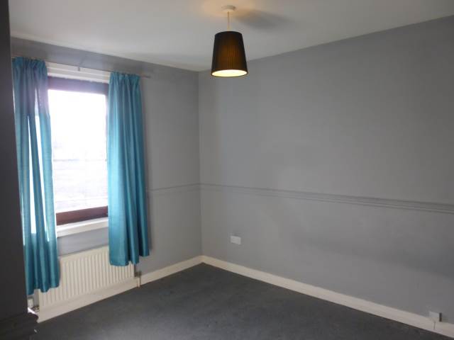  Image of 3 bedroom Flat to rent in Buchanan Street Edinburgh EH6 at Leith Walk Edinburgh Edinburgh, EH6 8SN