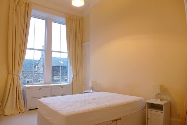 Image of 2 bedroom Flat to rent in Buckingham Terrace Edinburgh EH4 at Comely Bank Edinburgh Edinburgh, EH4 3AP