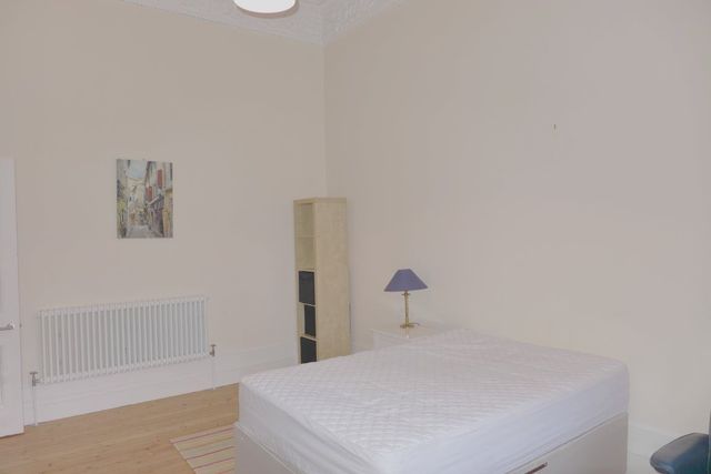  Image of 2 bedroom Flat to rent in Buckingham Terrace Edinburgh EH4 at Comely Bank Edinburgh Edinburgh, EH4 3AP
