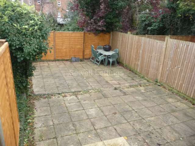  Image of 9 bedroom Detached house to rent in Bulmershe Road Earley Reading RG1 at Bulmershe Road  Reading, RG1 5RH