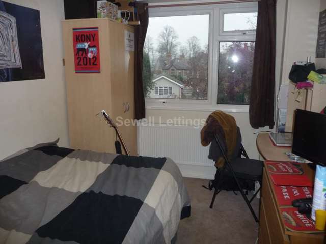  Image of 9 bedroom Detached house to rent in Bulmershe Road Earley Reading RG1 at Bulmershe Road  Reading, RG1 5RH