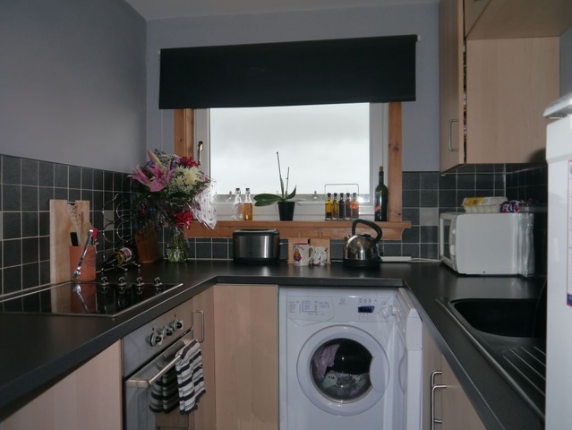  Image of 2 bedroom Flat to rent in Bunbury Terrace East Kilbride Glasgow G75 at East Kilbride South Lanarkshire South Lanarkshire, G75 8HP