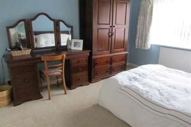  Image of 4 bedroom Semi-Detached house for sale in Burley Gardens Street BA16 at Street, BA16 0SN