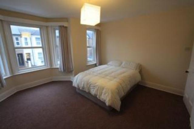  Image of 4 bedroom Semi-Detached house to rent in Burlington Road Southampton SO15 at Burlington Road  Southampton, SO15 2FQ