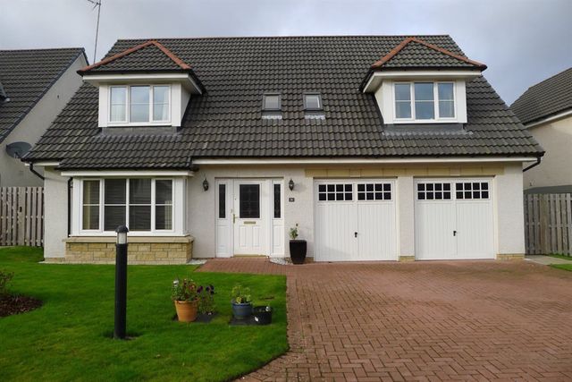  Image of 4 bedroom Detached house to rent in Burnbank Meadows Kinross KY13 at Kinross Perthshire Perthshire, KY13 8GE
