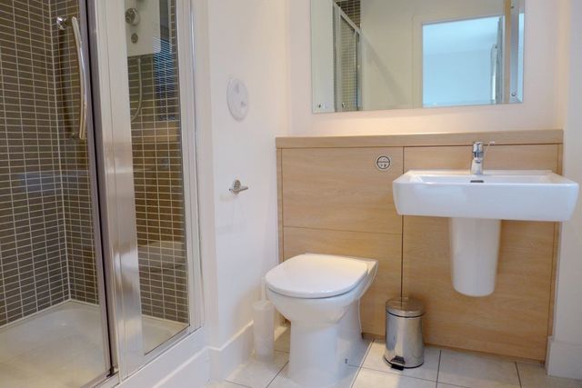  Image of 3 bedroom Flat to rent in Burnbrae Drive East Craigs Edinburgh EH12 at Corstorphine Edinburgh Edinburgh, EH12 8AS