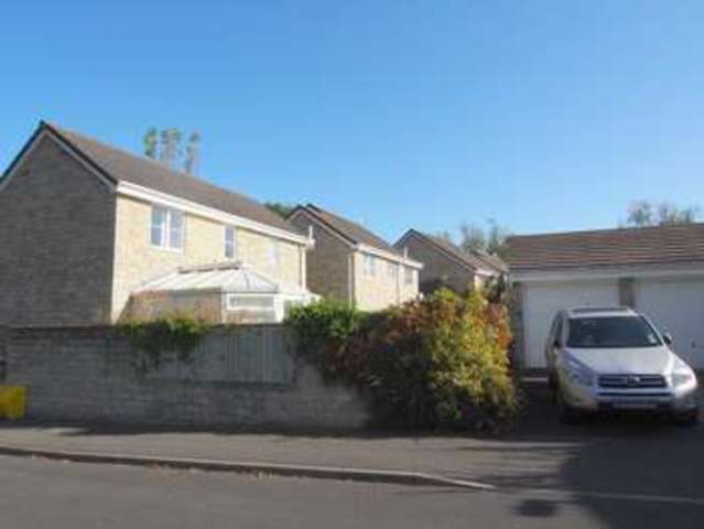 Image of 3 bedroom Detached house for sale in Burnside Avenue Chapel-En-Le-Frith High Peak SK23 at Chapel-en-le-Frith  High Peak, SK23 0BA