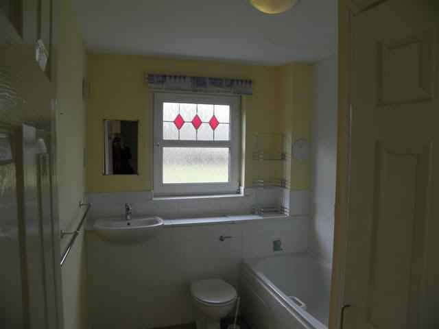  Image of 2 bedroom Flat to rent in Burnvale Livingston EH54 at Livingston West Lothian West Lothian, EH54 6DD