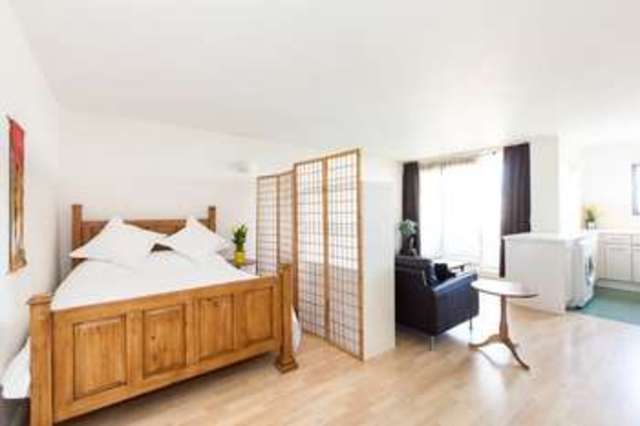  Image of Flat for sale in Burrells Wharf Square London E14 at Chart House  London, E14 3TW