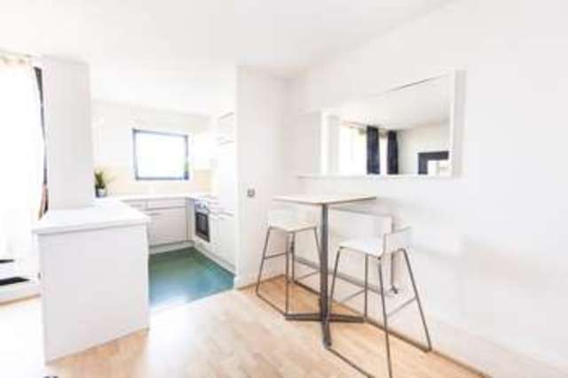  Image of Flat for sale in Burrells Wharf Square London E14 at Chart House  London, E14 3TW
