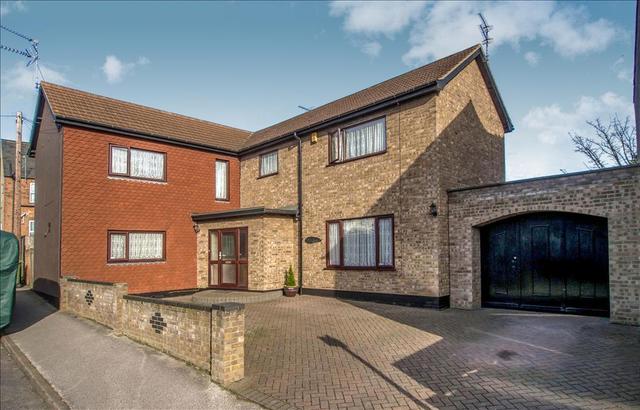  Image of 5 bedroom Detached house for sale in Burton Street Lowestoft NR32 at Burton Street  Lowestoft, NR32 1TR