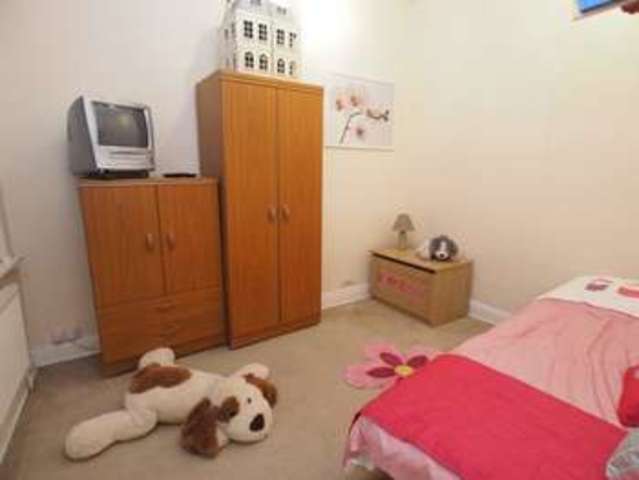  Image of 3 bedroom Terraced house for sale in Buxton Road Chapel-En-Le-Frith High Peak SK23 at Chapel-en-le-Frith  High Peak, SK23 0PJ