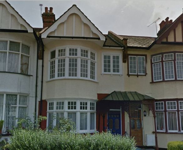  Image of 1 bedroom Property to rent in Caddington Road London NW2 at Caddington Road  London, NW2 1RP