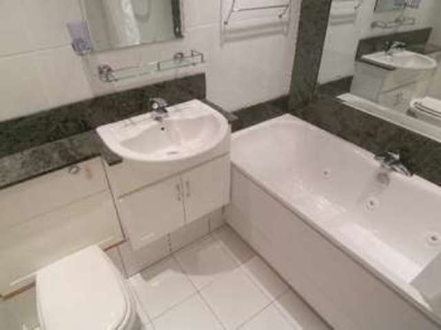  Image of 2 bedroom Flat for sale in Schooner Close London E14 at 34 Schooner Close  London, E14 3GQ