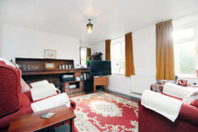  Image of 4 bedroom Cottage for sale in Old Romsey Road Cadnam Southampton SO40 at Cadnam Hampshire, SO40 2NP